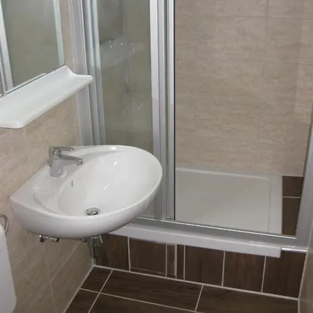 Konukevi Parti Zamárdi